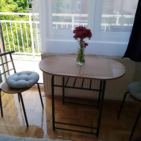 Studio Apartman Hera Nis Exterior photo